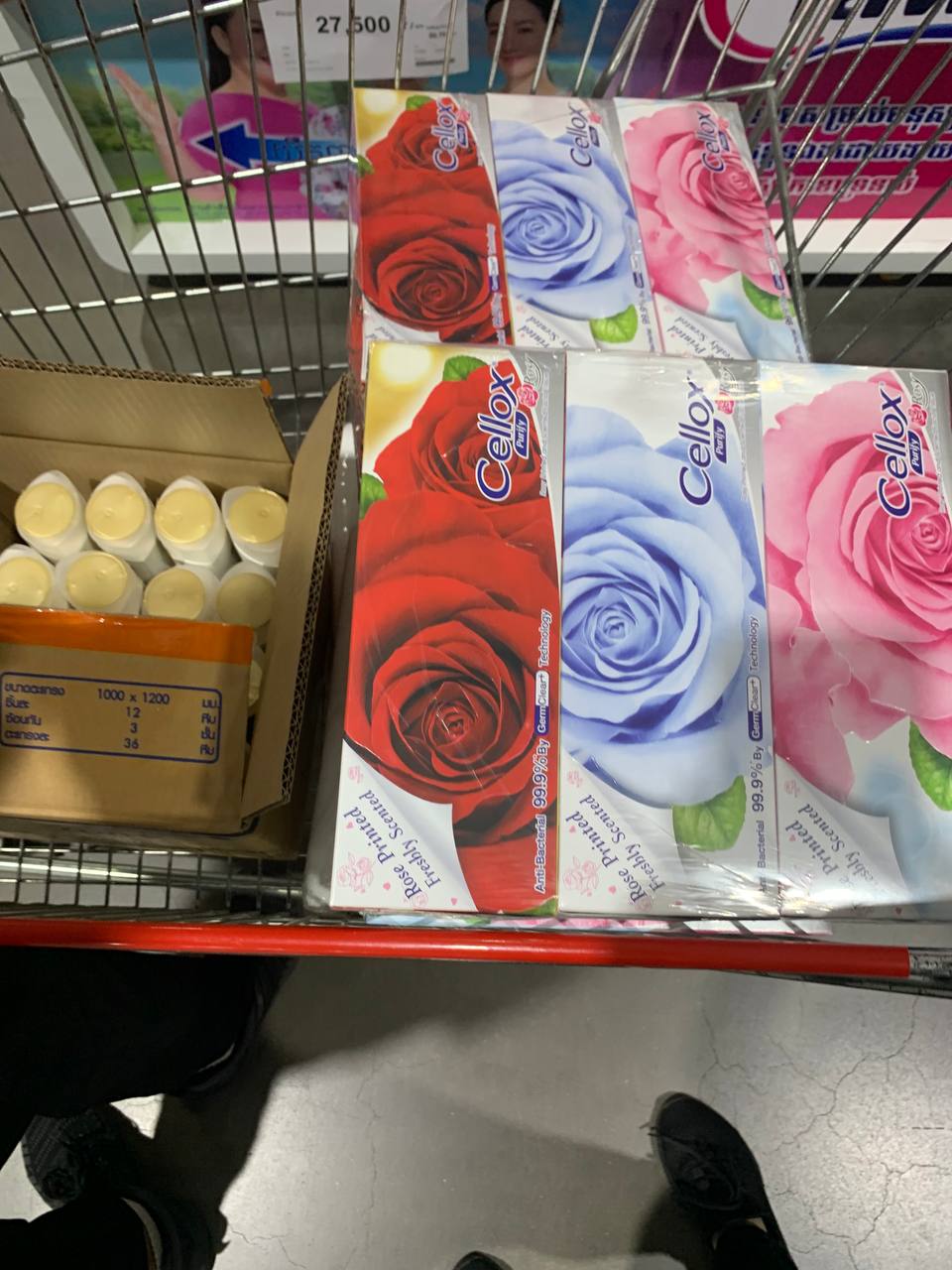 Da Houg Heng Enterprise promotes BJC hygiene products at Makro